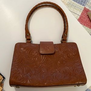 DESIGNED BY PATRICIA NASH!!! Like New. Rienzo Satchel Purse, 100%leather